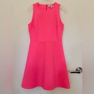Elegant Pink Sleeveless Dress